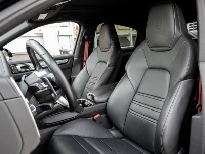 2023 Porsche Cayenne Cayenne Coupe Platinum Edition