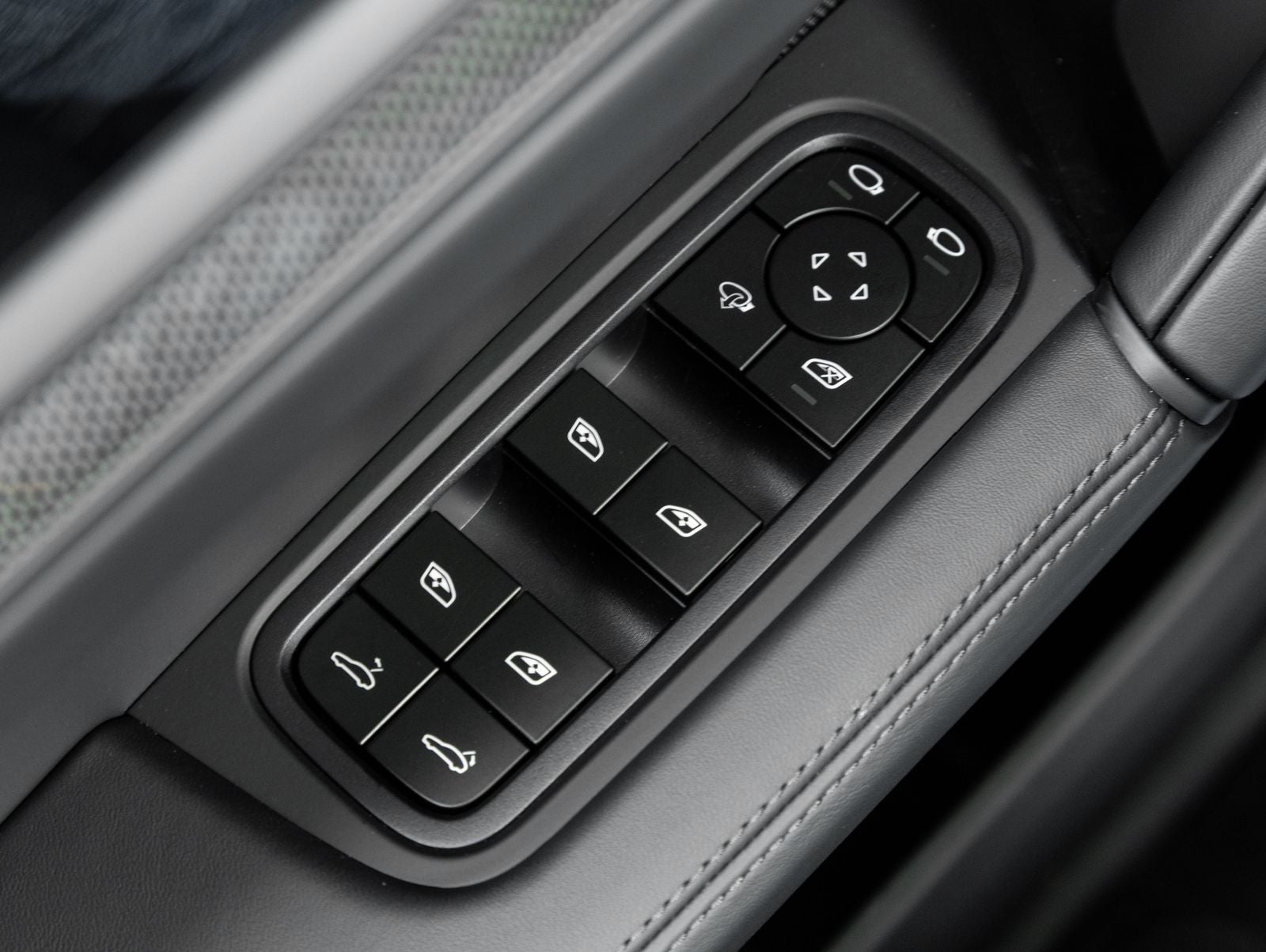 2026 Porsche Cayenne Coupe