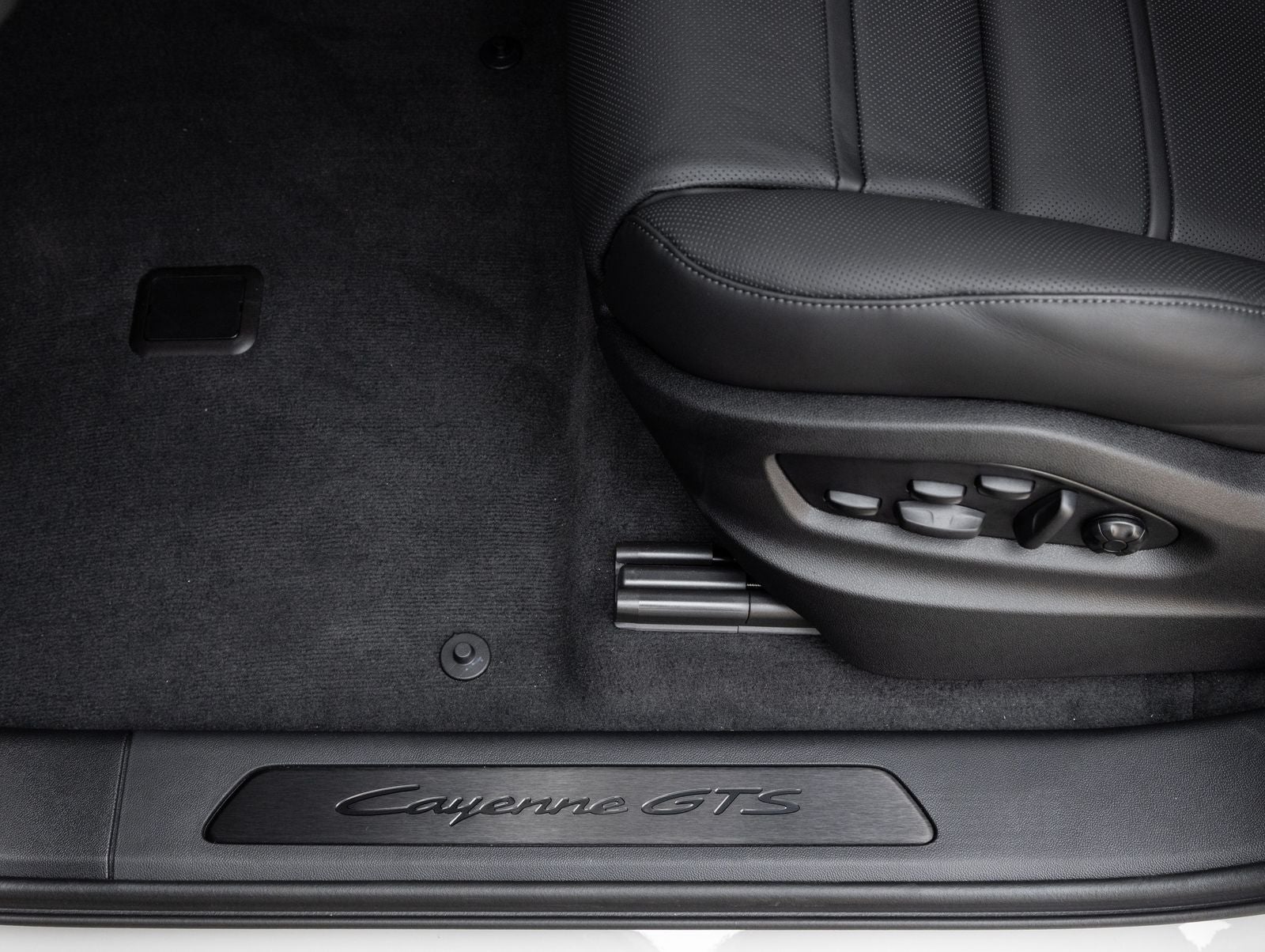 2026 Porsche Cayenne Coupe