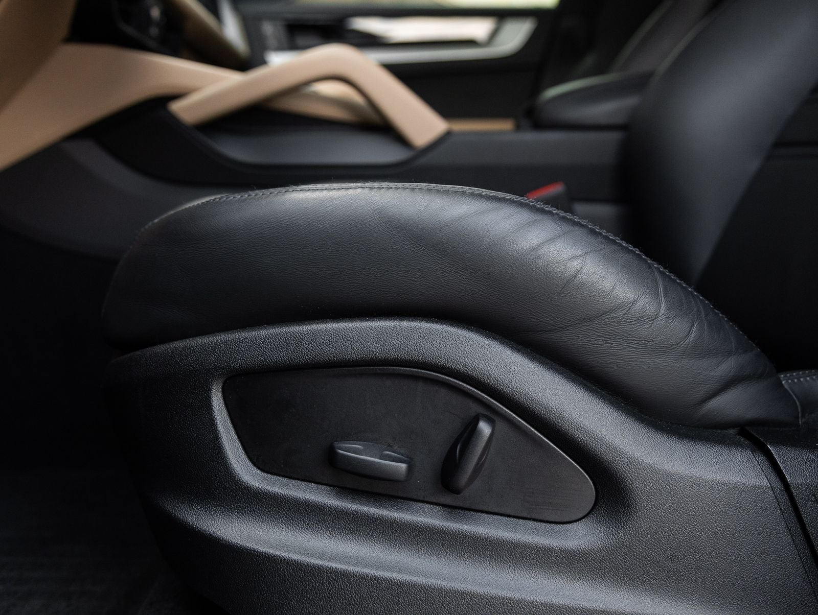 2024 Porsche Cayenne Cayenne Coupe