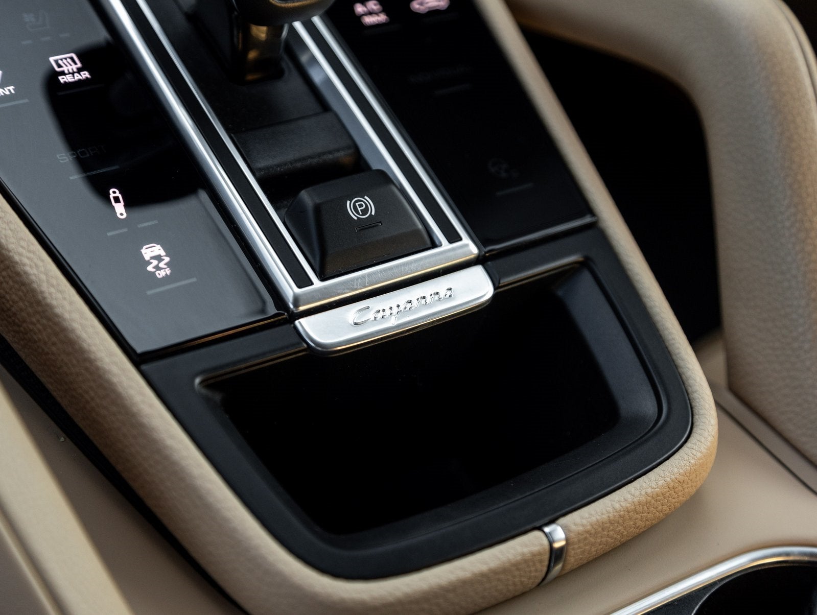 2023 Porsche Cayenne Cayenne Coupe Platinum Edition