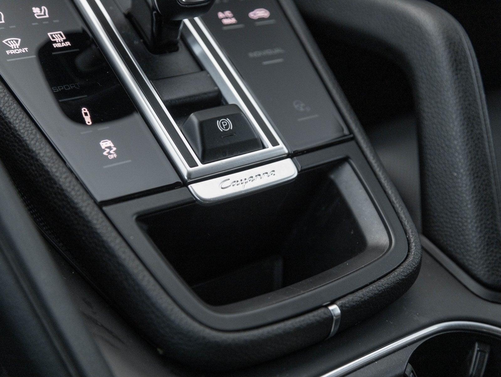 2023 Porsche Cayenne Cayenne Coupe