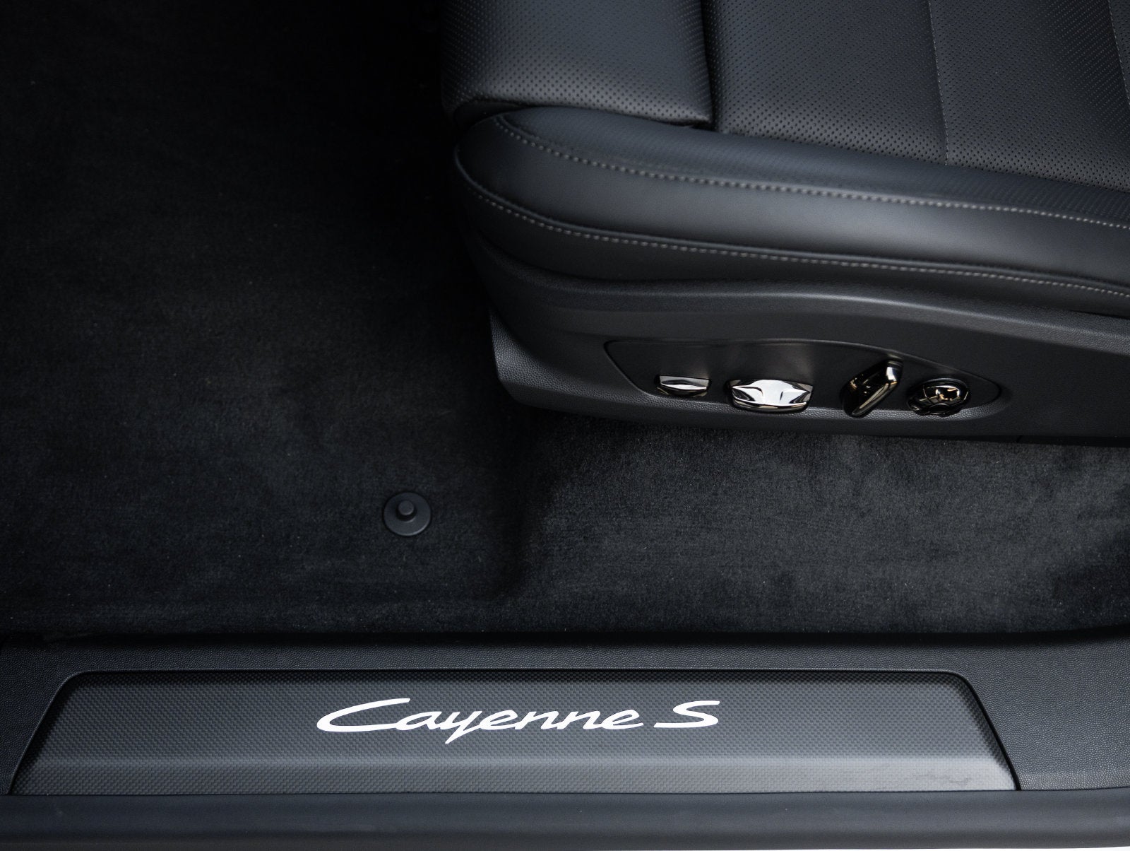 2026 Porsche Cayenne Cayenne S Coupe Electric