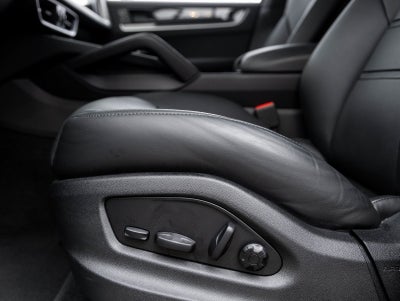 2025 Porsche Cayenne Cayenne E-Hybrid Coupe