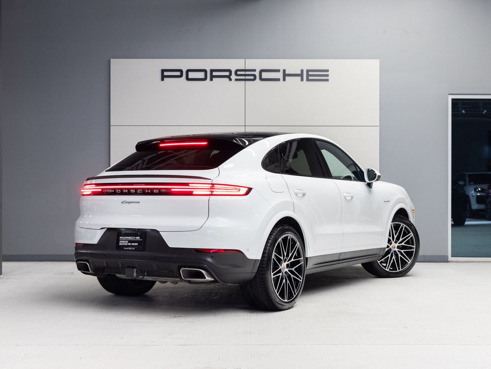 2025 Porsche Cayenne E-Hybrid Coupe E-Hybrid