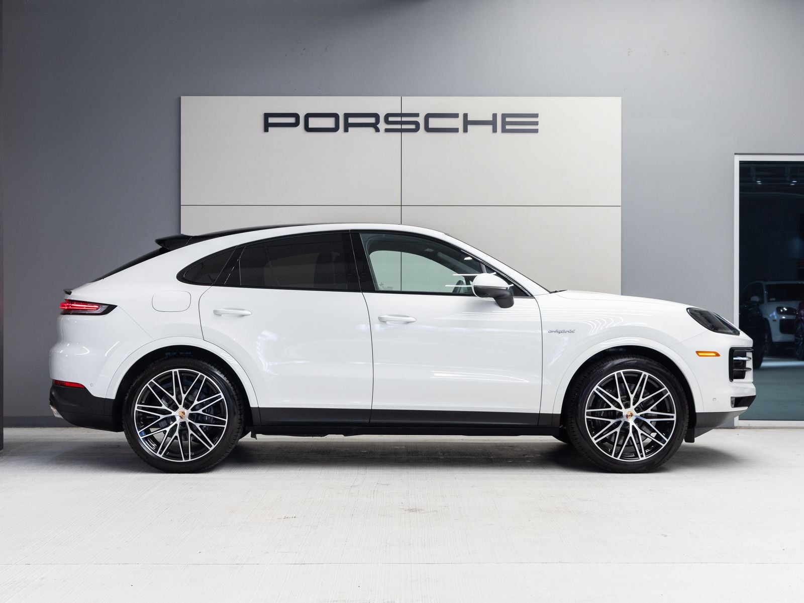 2025 Porsche Cayenne E-Hybrid Coupe E-Hybrid