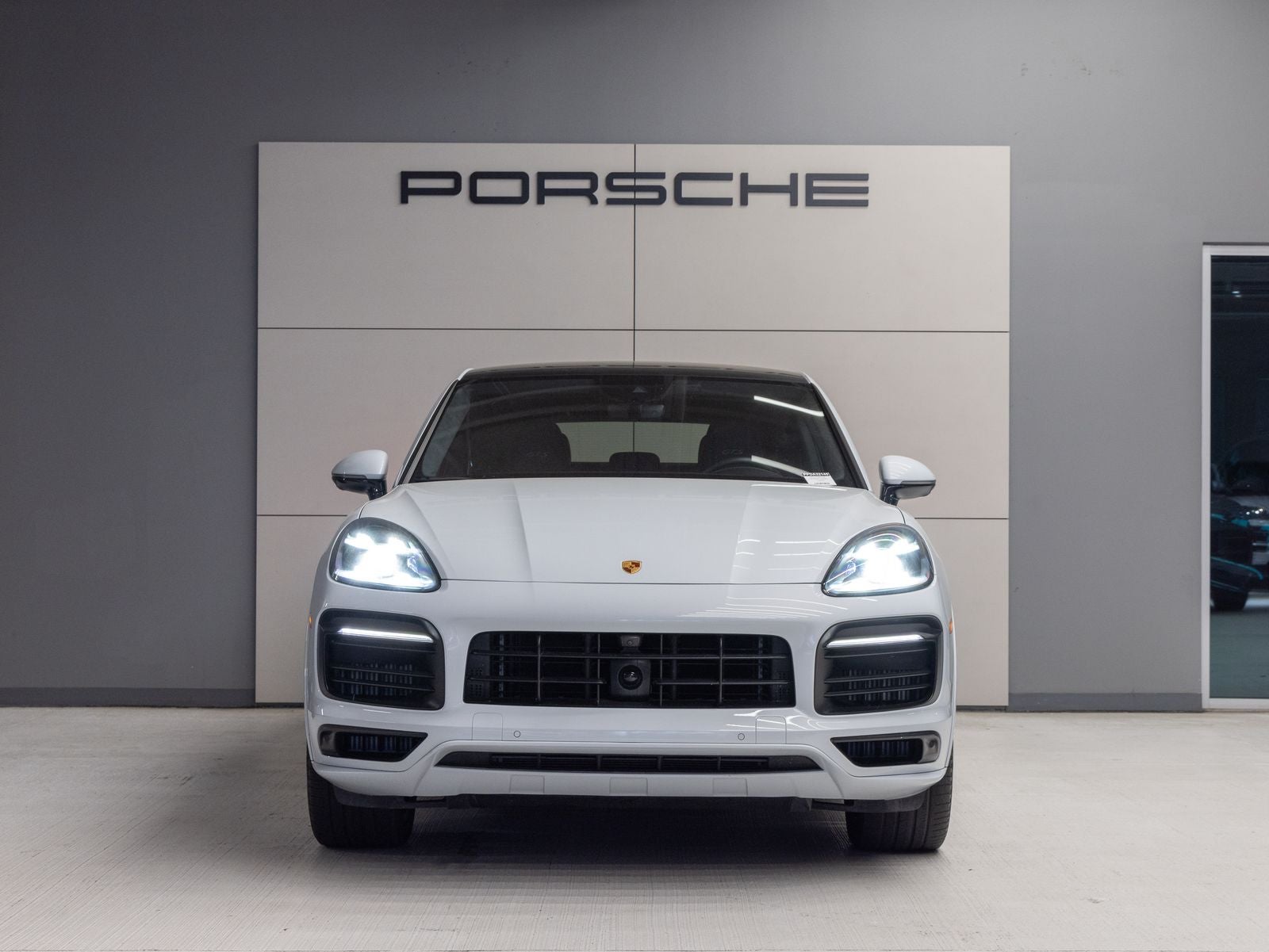 2023 Porsche Cayenne Cayenne GTS Coupe