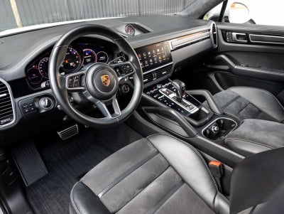 2023 Porsche Cayenne Cayenne GTS Coupe