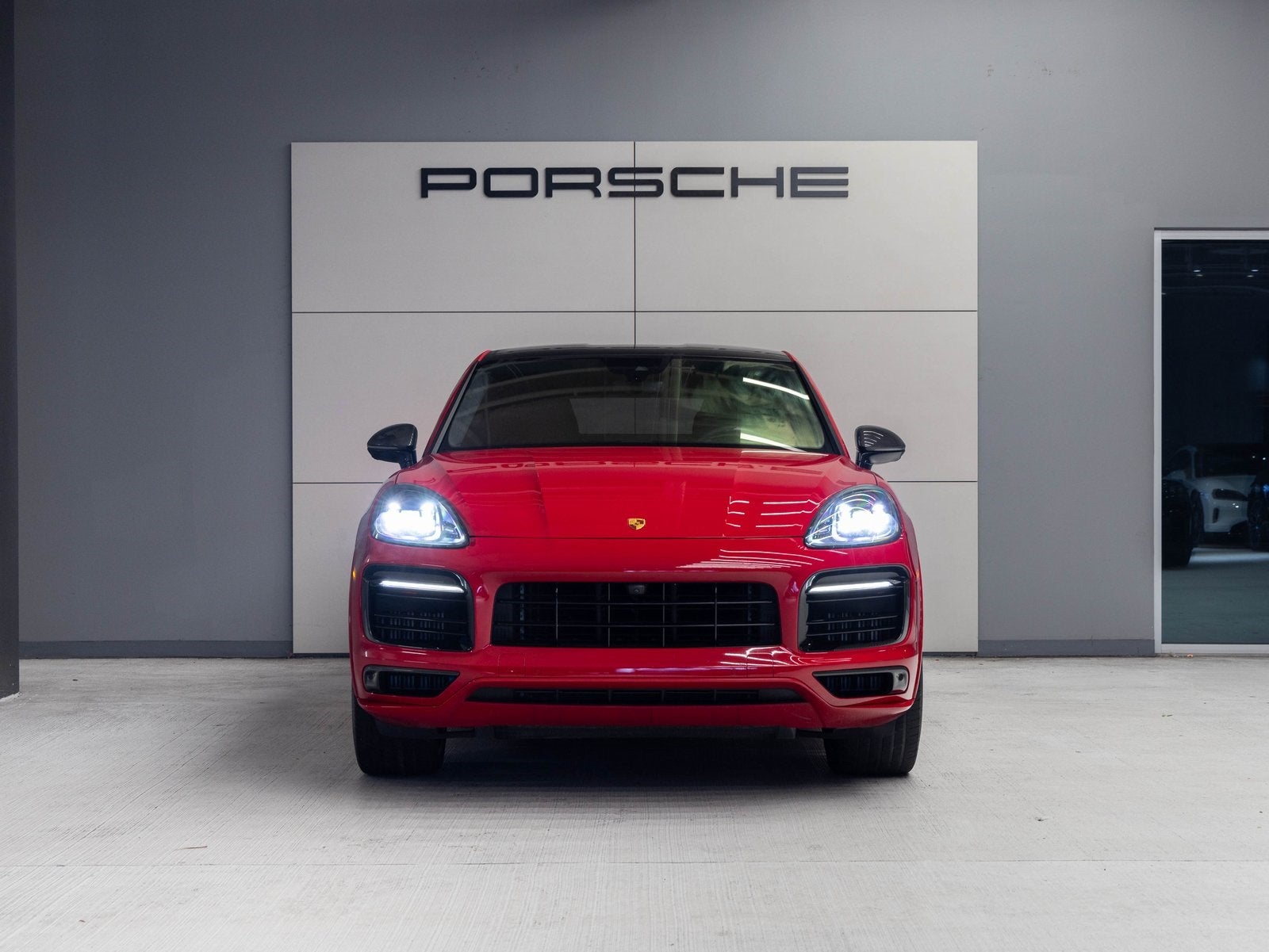 2022 Porsche Cayenne Cayenne GTS Coupe