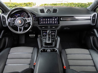 2022 Porsche Cayenne Cayenne GTS Coupe