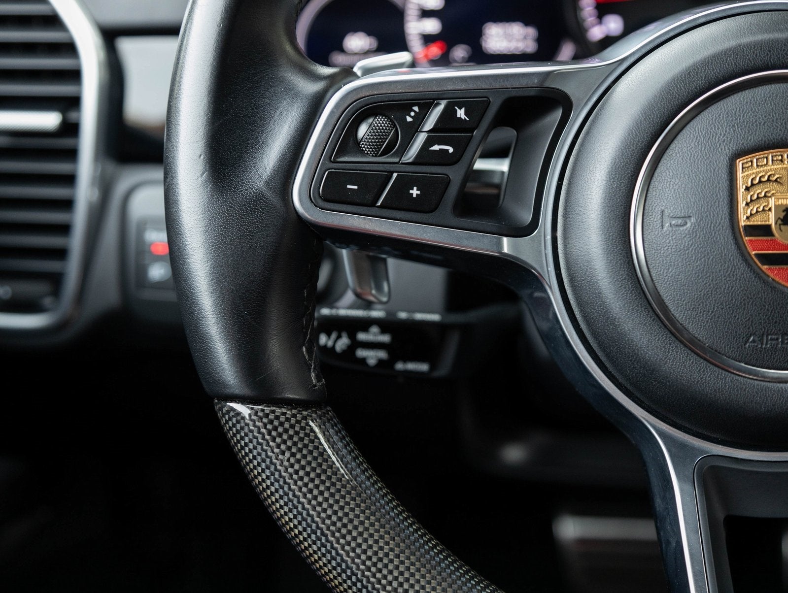 2022 Porsche Cayenne Cayenne GTS Coupe