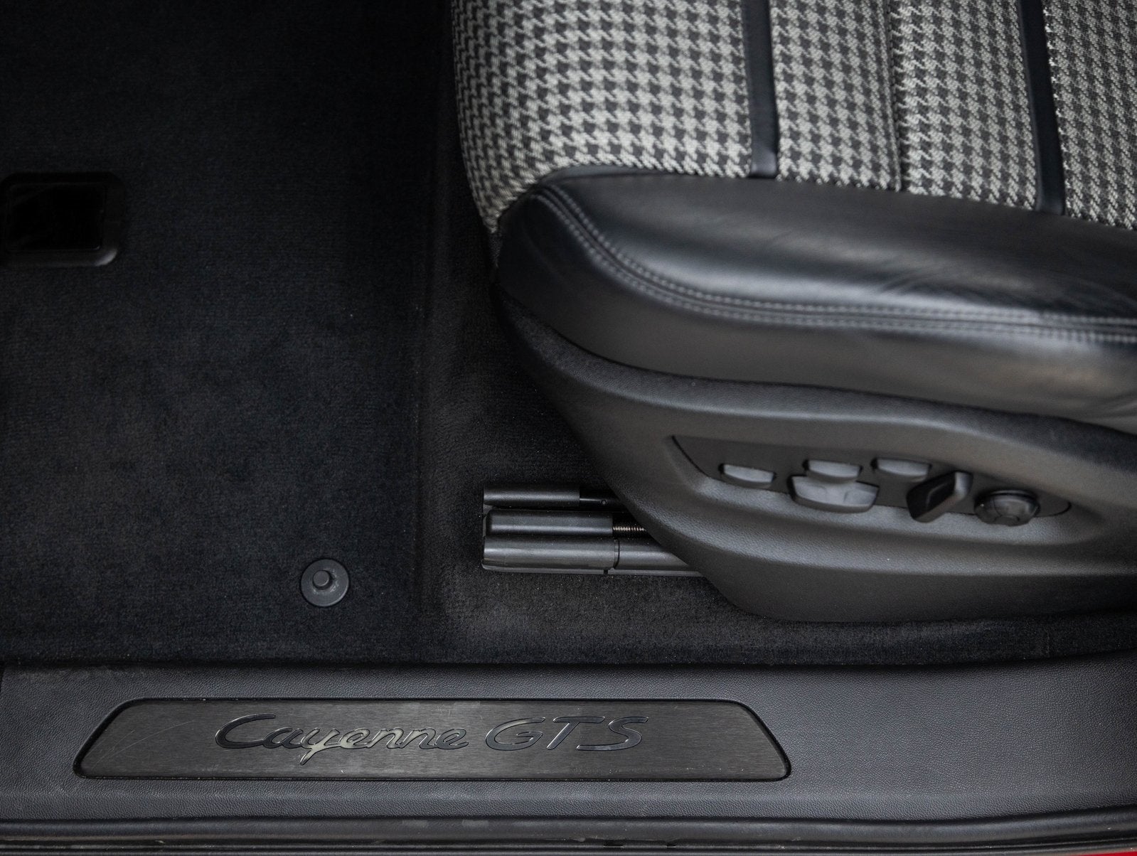 2022 Porsche Cayenne Cayenne GTS Coupe