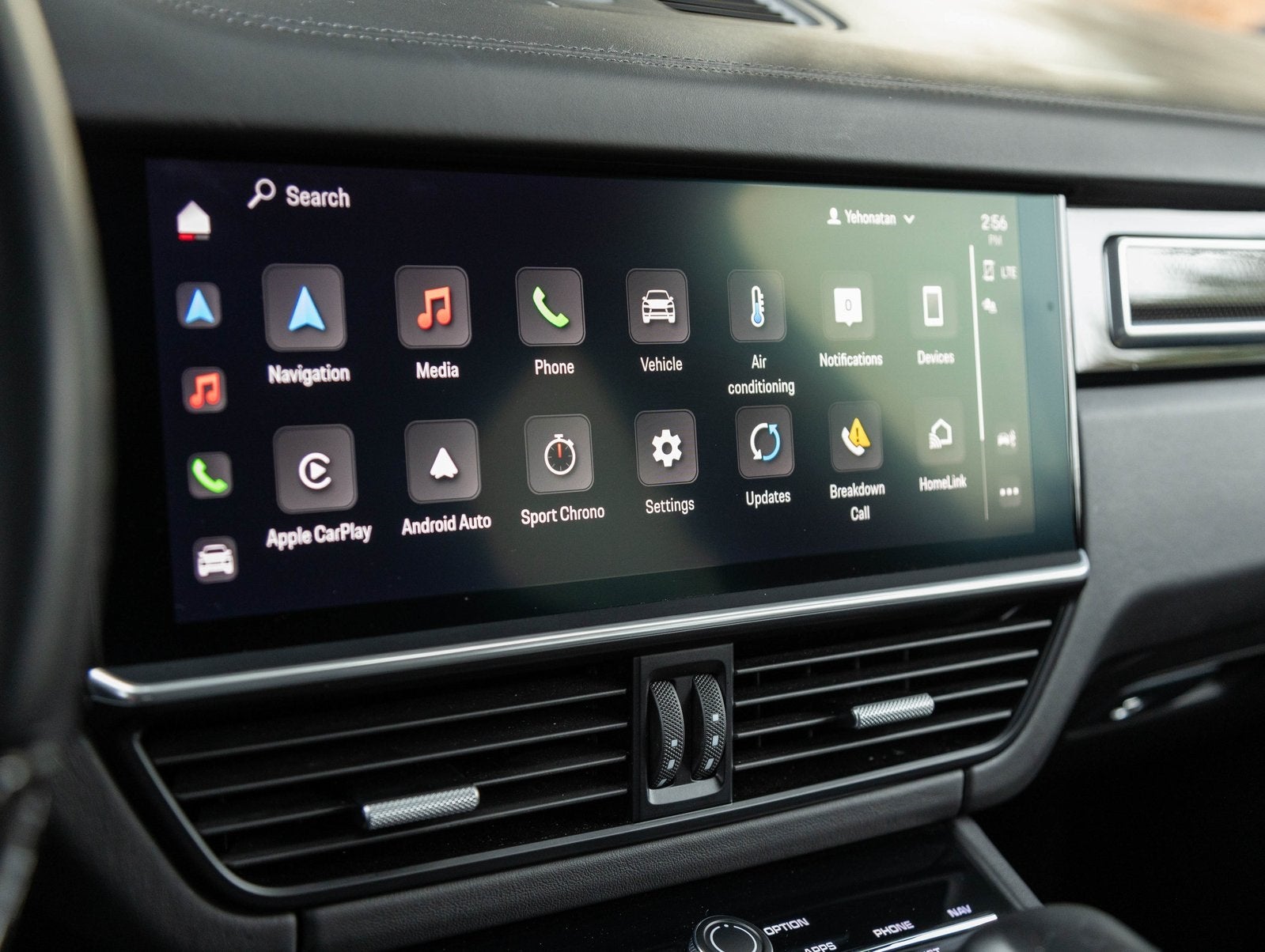 2022 Porsche Cayenne Cayenne GTS Coupe