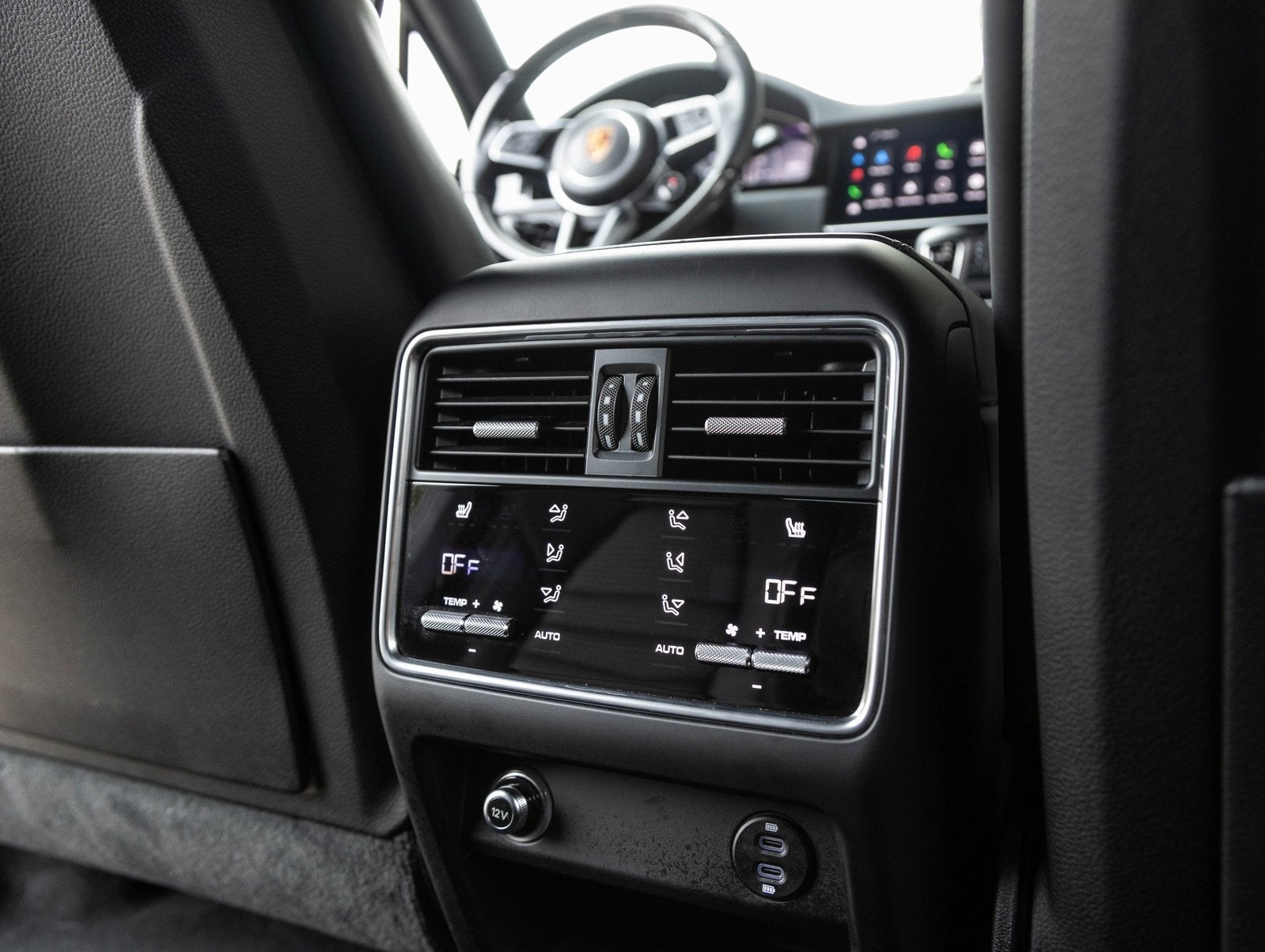 2022 Porsche Cayenne Cayenne GTS Coupe