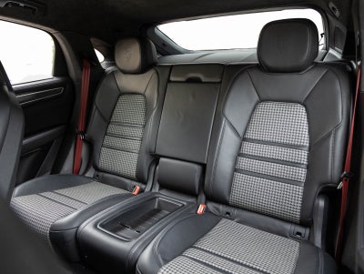 2022 Porsche Cayenne Cayenne GTS Coupe