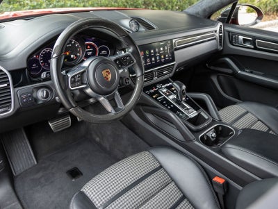 2022 Porsche Cayenne Cayenne GTS Coupe