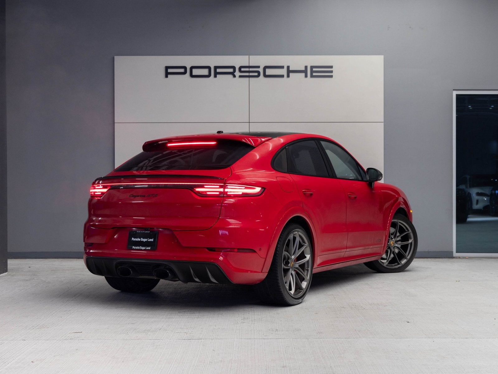 2022 Porsche Cayenne Cayenne GTS Coupe