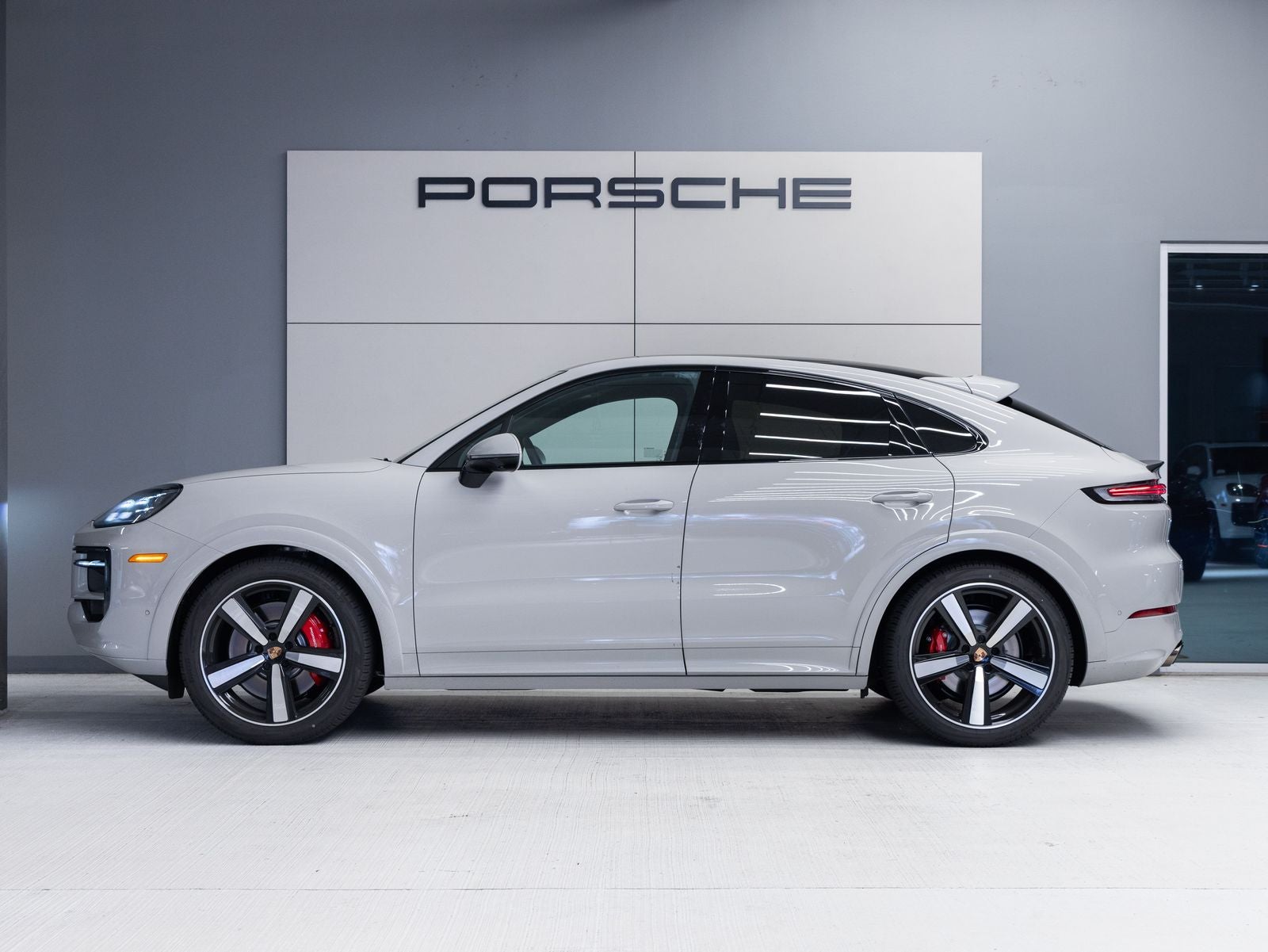 2026 Porsche Cayenne Cayenne GTS Coupe