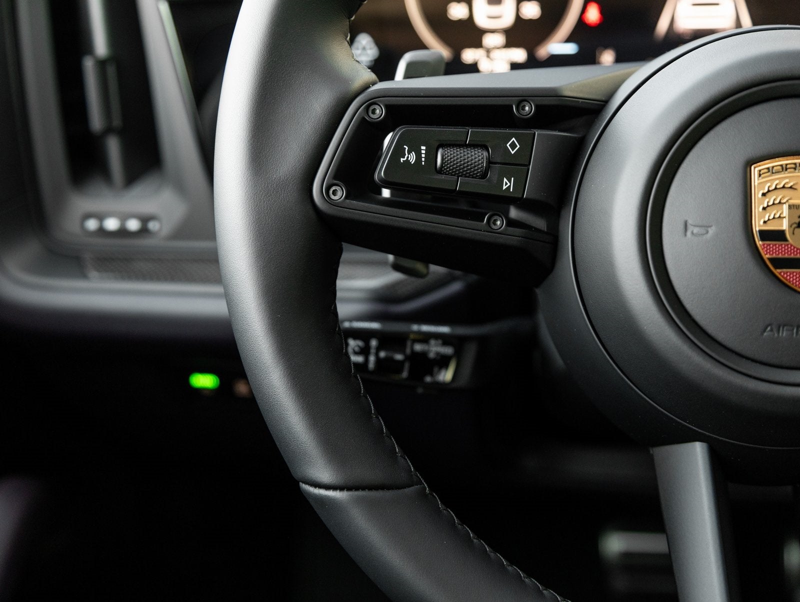 2026 Porsche Cayenne Cayenne GTS Coupe