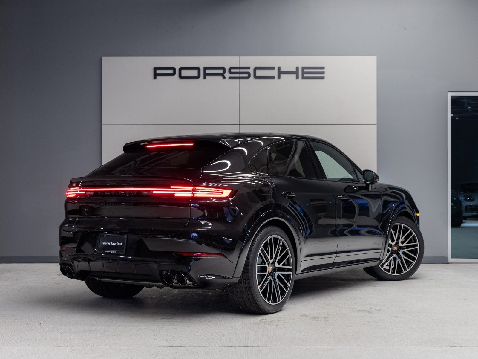 2026 Porsche Cayenne Cayenne GTS Coupe