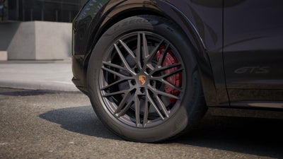2025 Porsche Cayenne Cayenne GTS Coupe