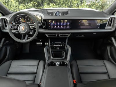 2026 Porsche Cayenne Cayenne GTS Coupe