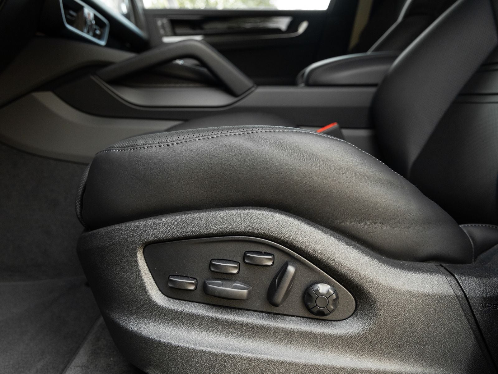 2026 Porsche Cayenne Cayenne GTS Coupe