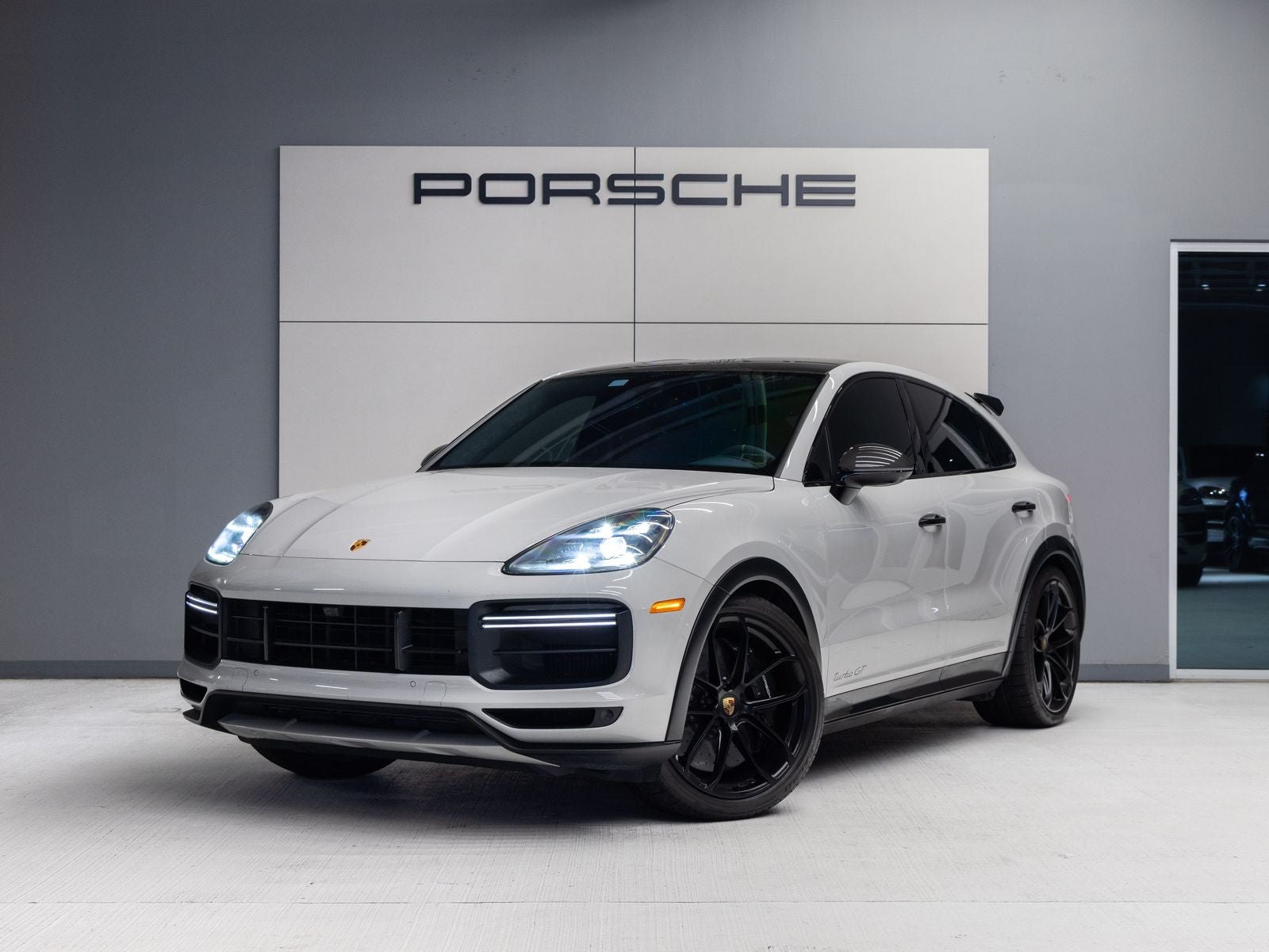 2022 Porsche Cayenne Turbo GT's photo