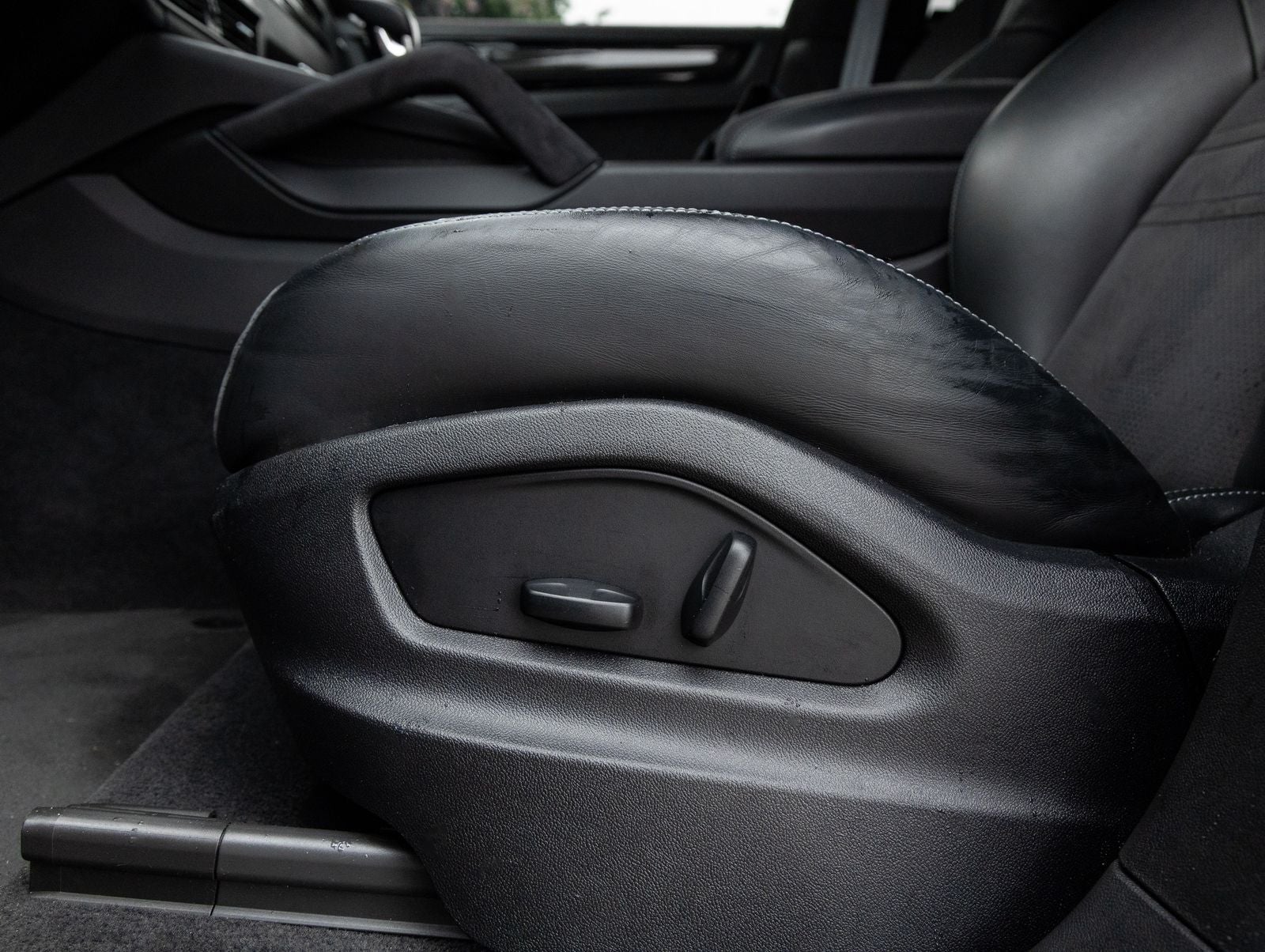 2022 Porsche Cayenne Turbo GT