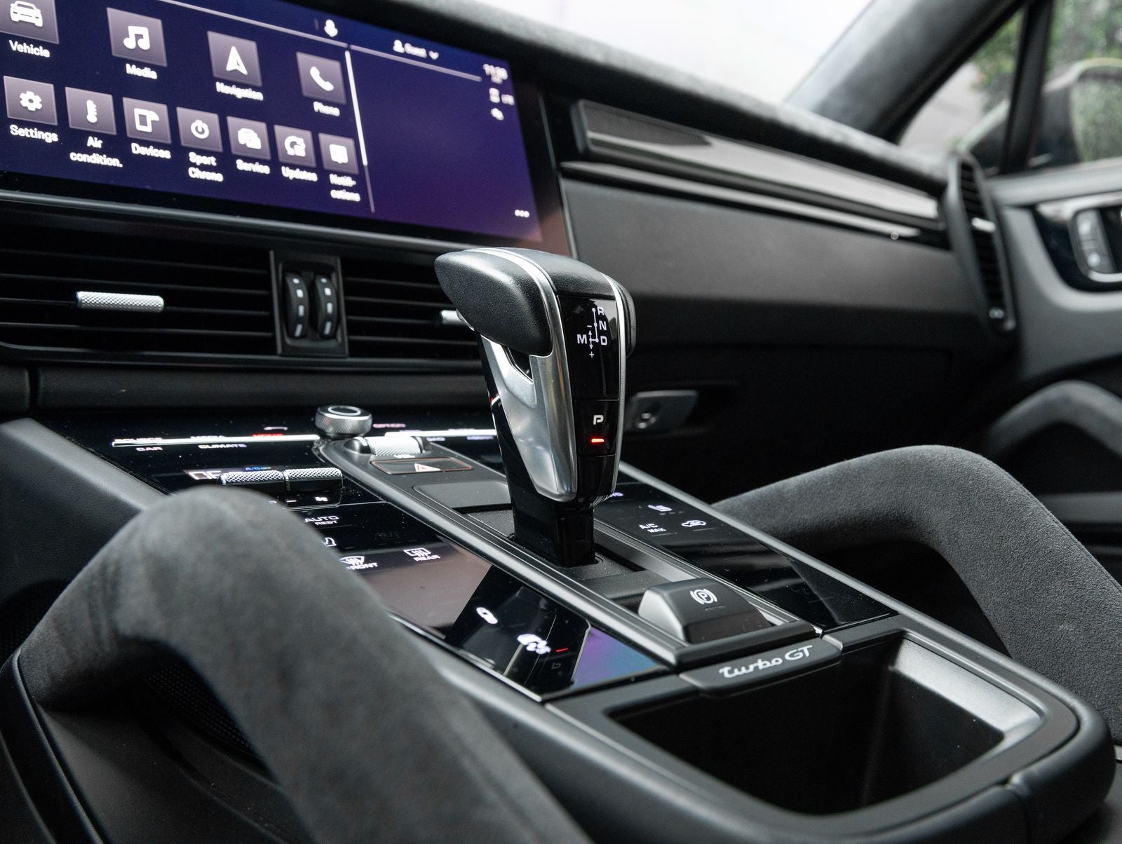 2022 Porsche Cayenne Turbo GT