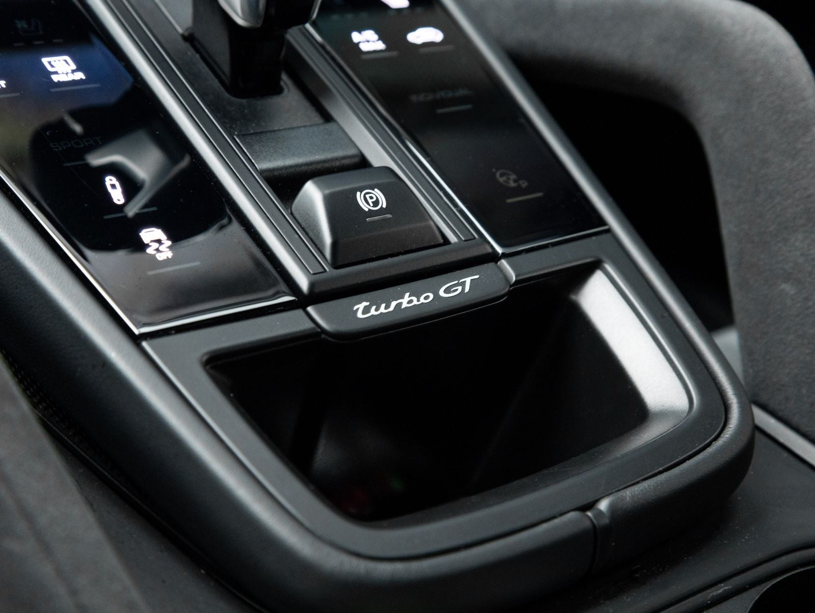 2022 Porsche Cayenne Turbo GT