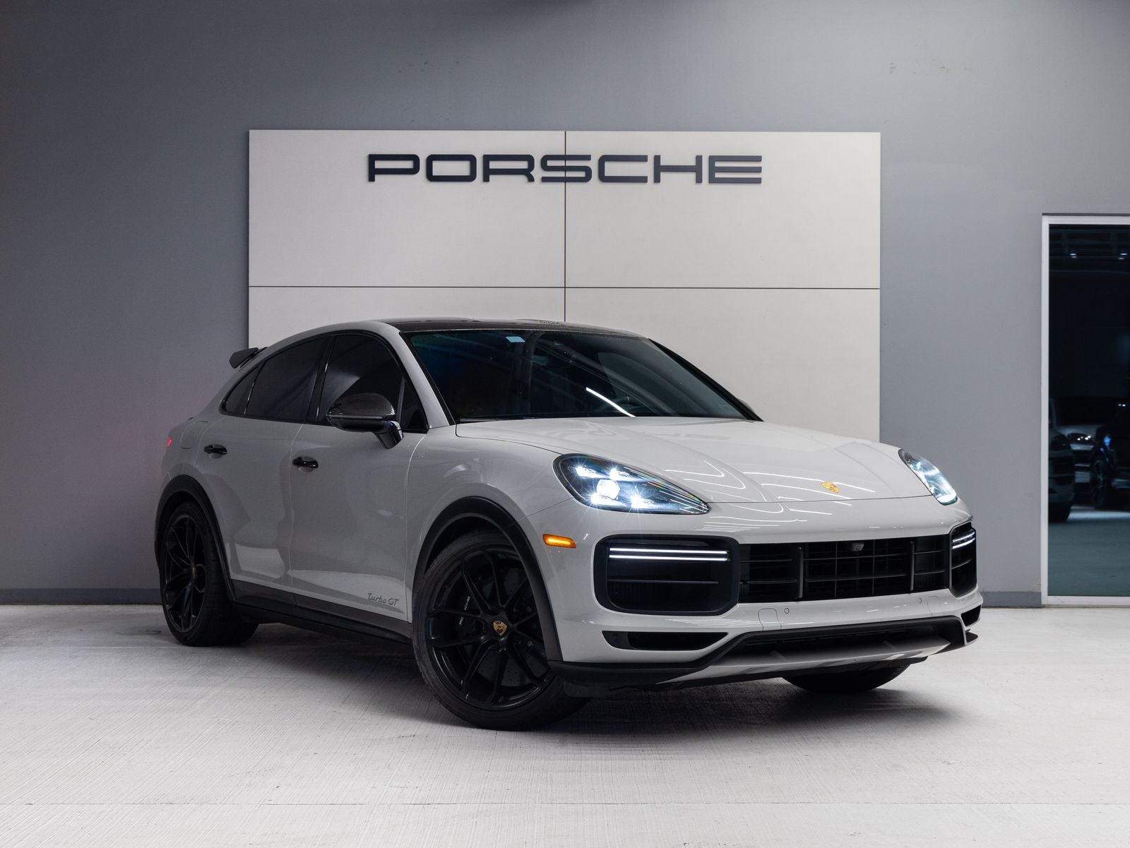 2022 Porsche Cayenne Turbo GT