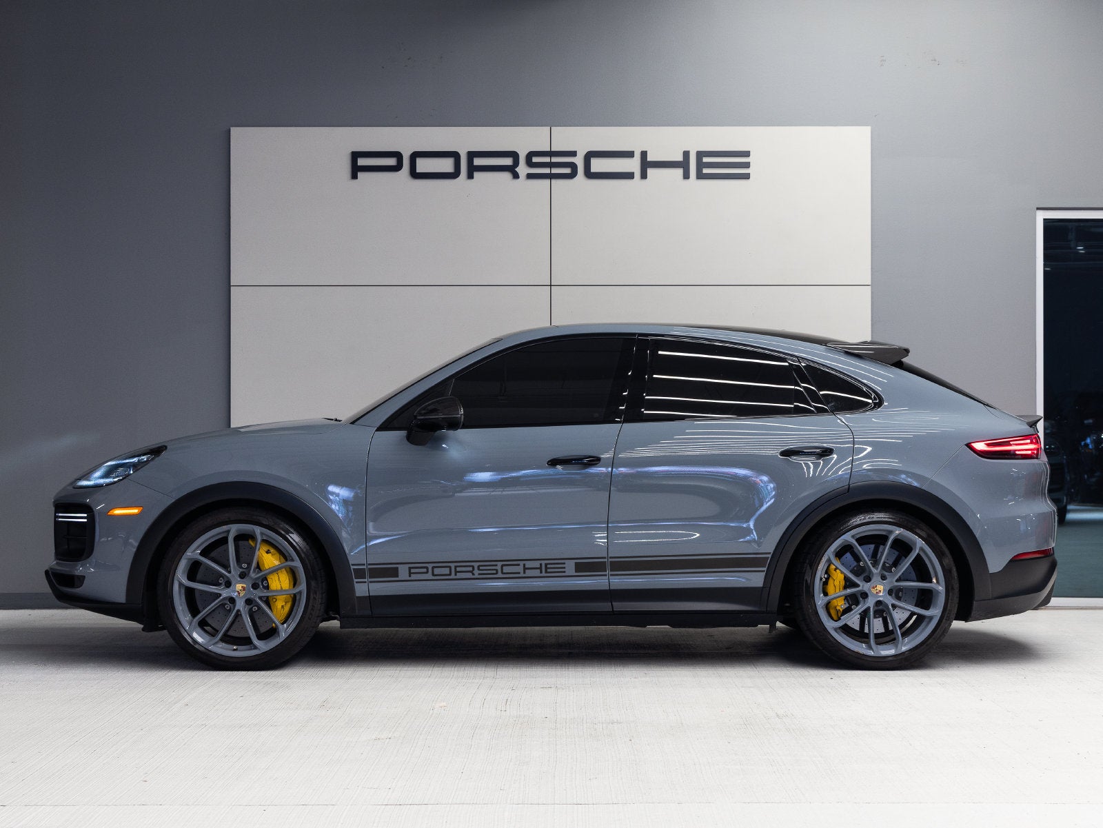2023 Porsche Cayenne Cayenne Turbo GT