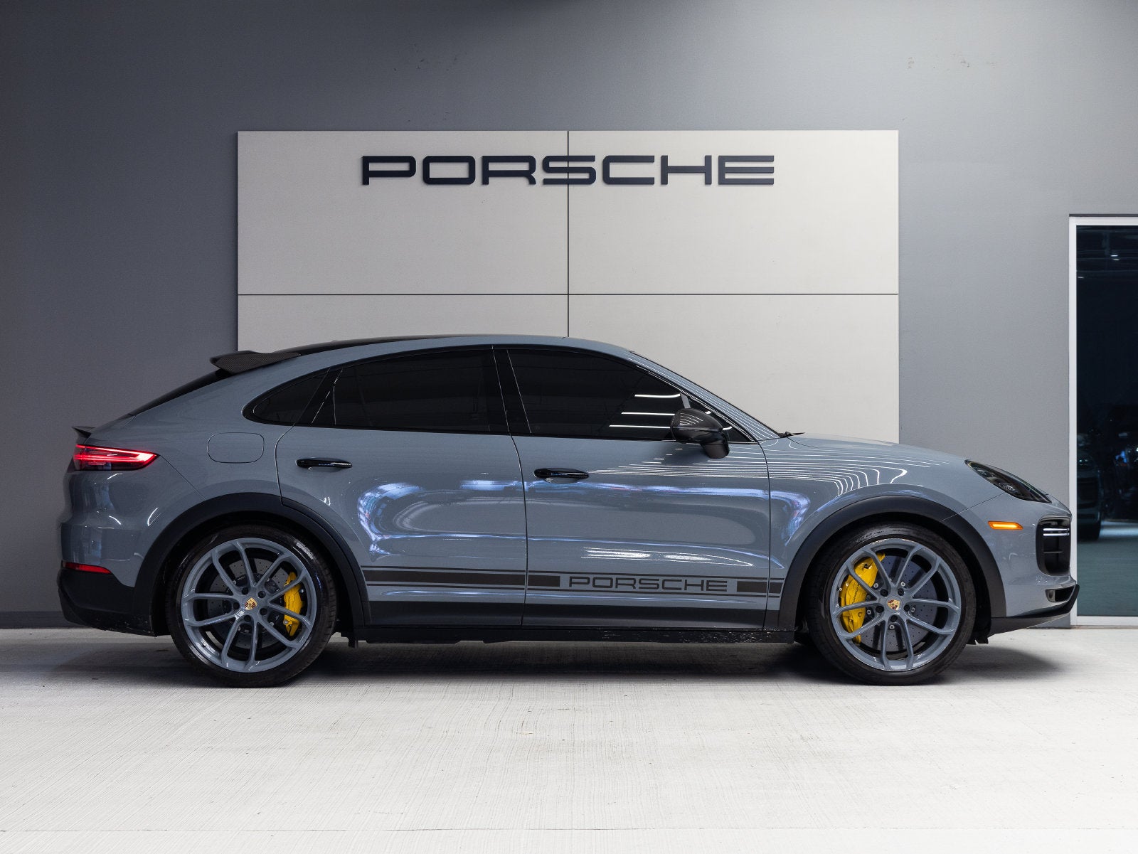 2023 Porsche Cayenne Cayenne Turbo GT