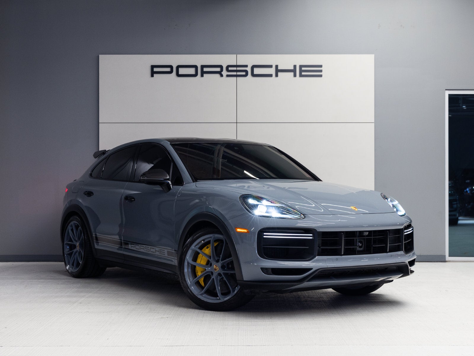 2023 Porsche Cayenne Cayenne Turbo GT