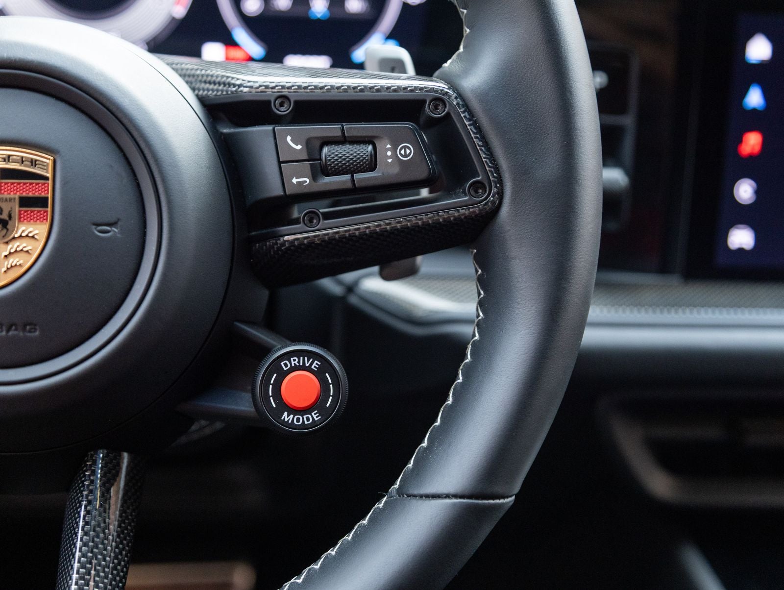 2025 Porsche Cayenne Turbo GT