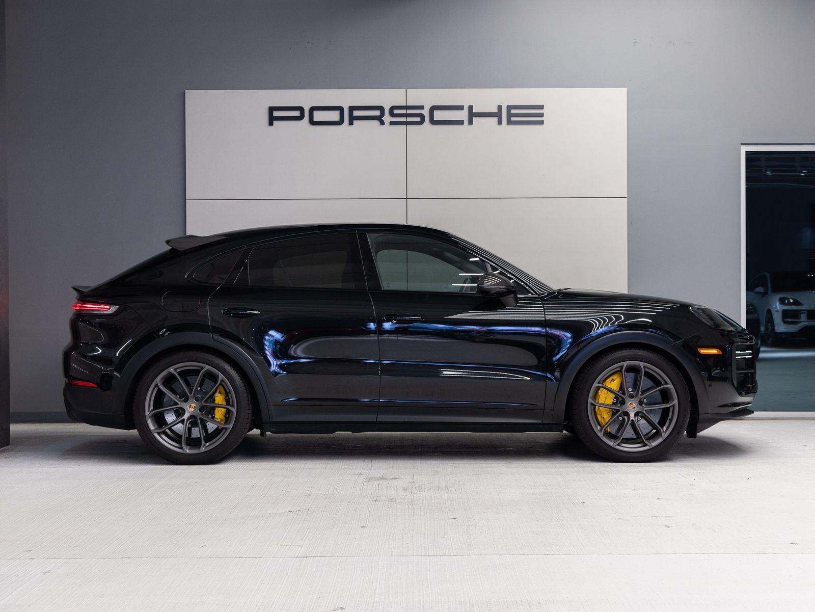 2025 Porsche Cayenne Turbo GT