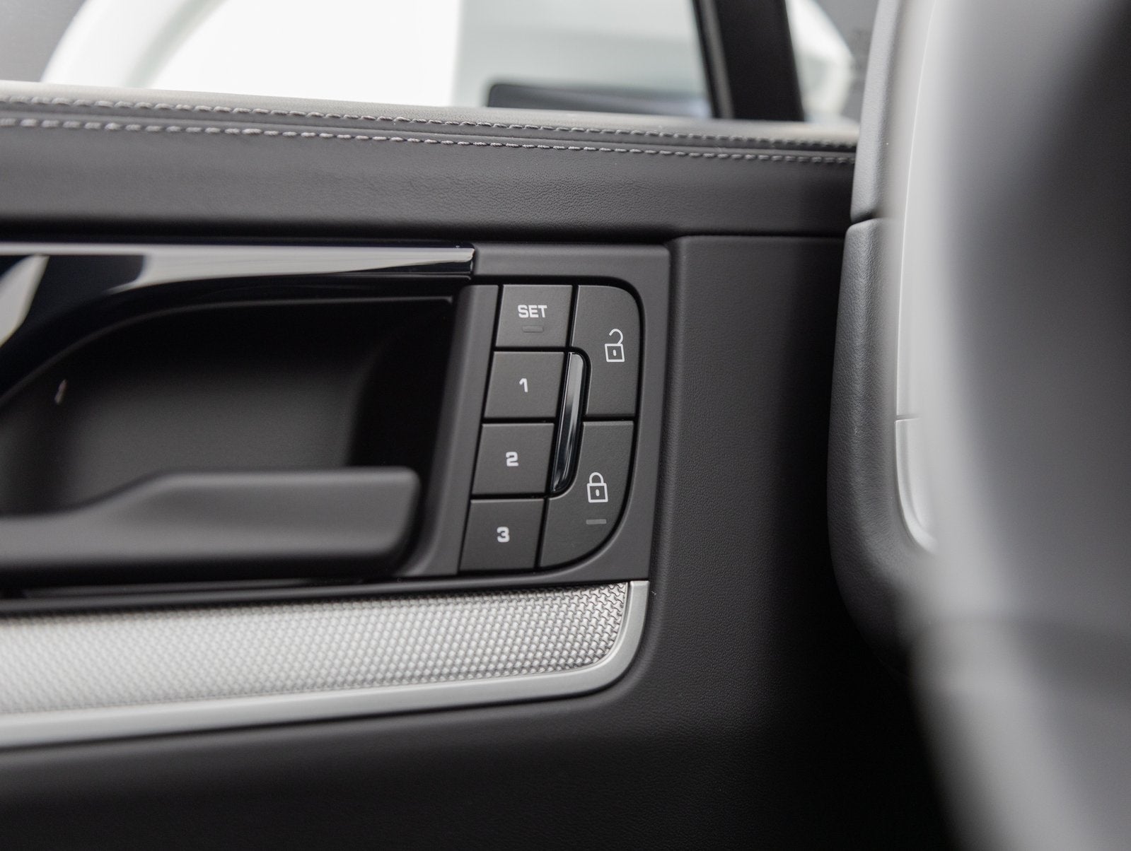 2025 Porsche Cayenne Cayenne S Coupe