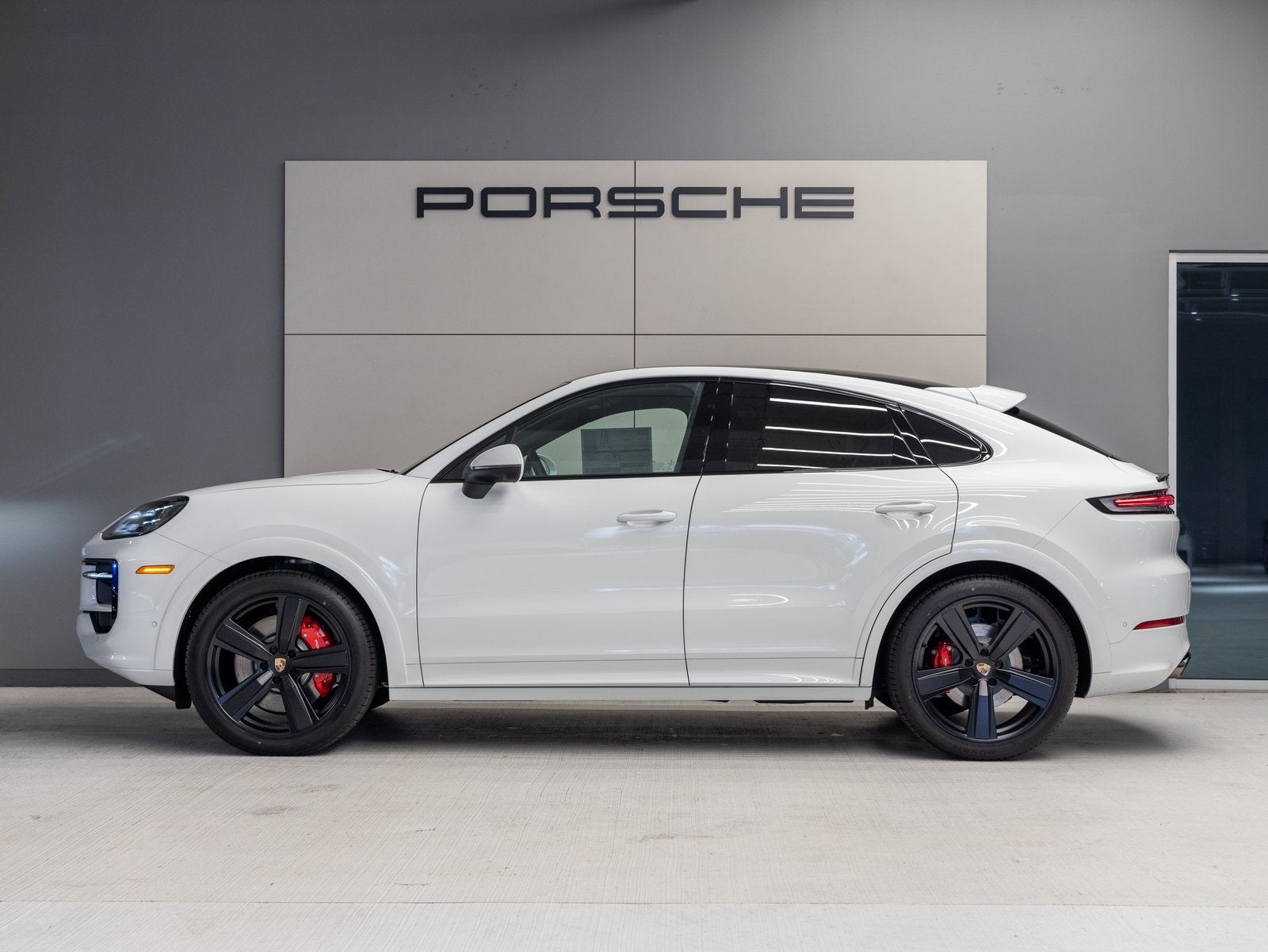 2025 Porsche Cayenne Cayenne S Coupe