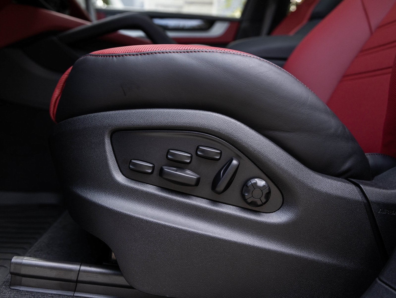 2026 Porsche Cayenne Cayenne S Coupe