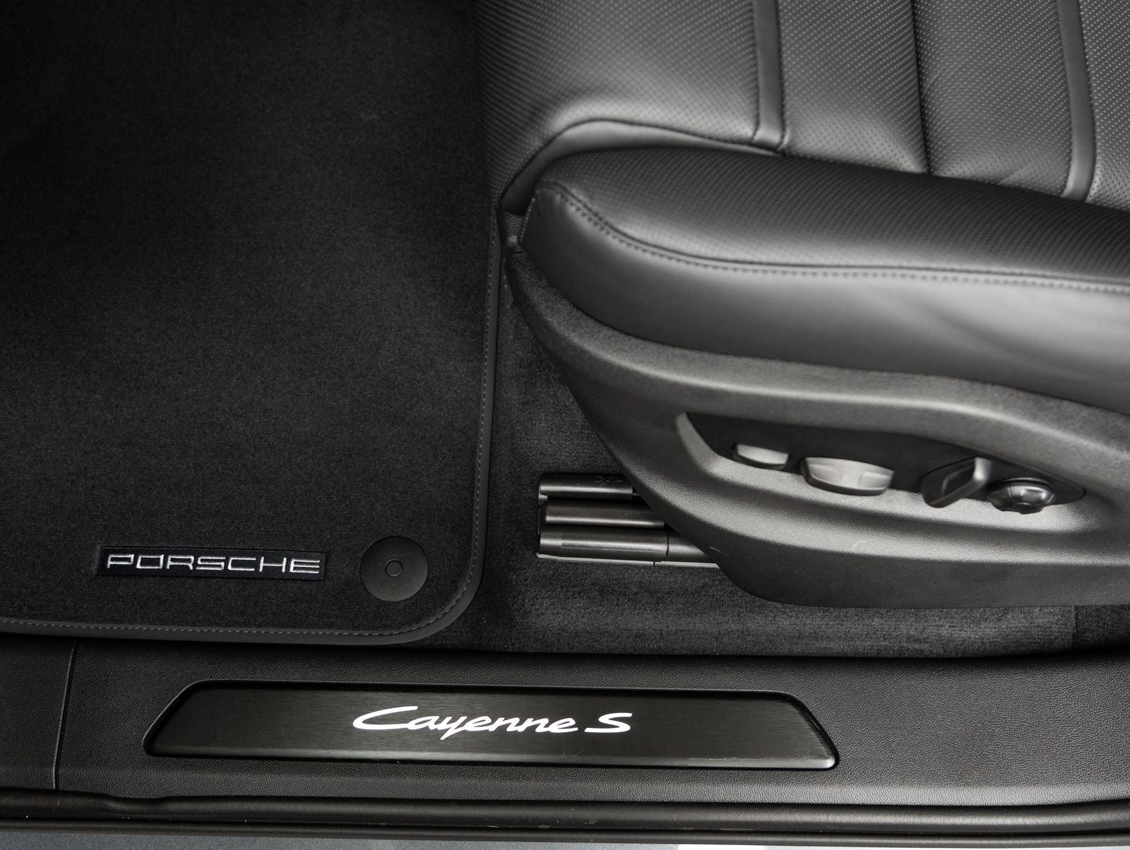 2026 Porsche Cayenne Cayenne S Coupe
