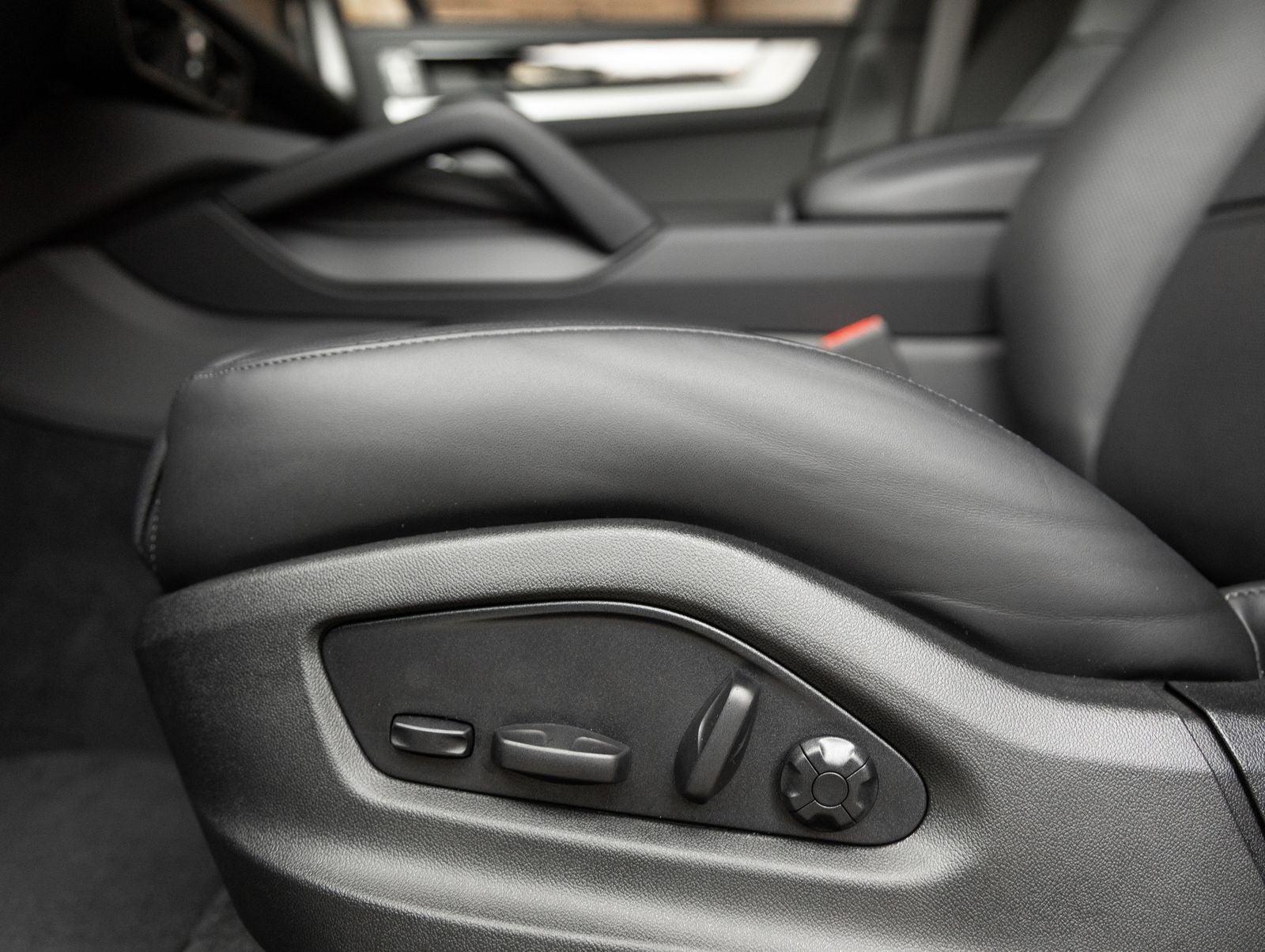 2026 Porsche Cayenne Cayenne S Coupe