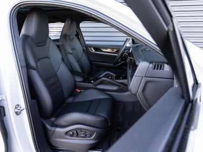 2026 Porsche Cayenne E-Hybrid Coupe Turbo E-Hybrid
