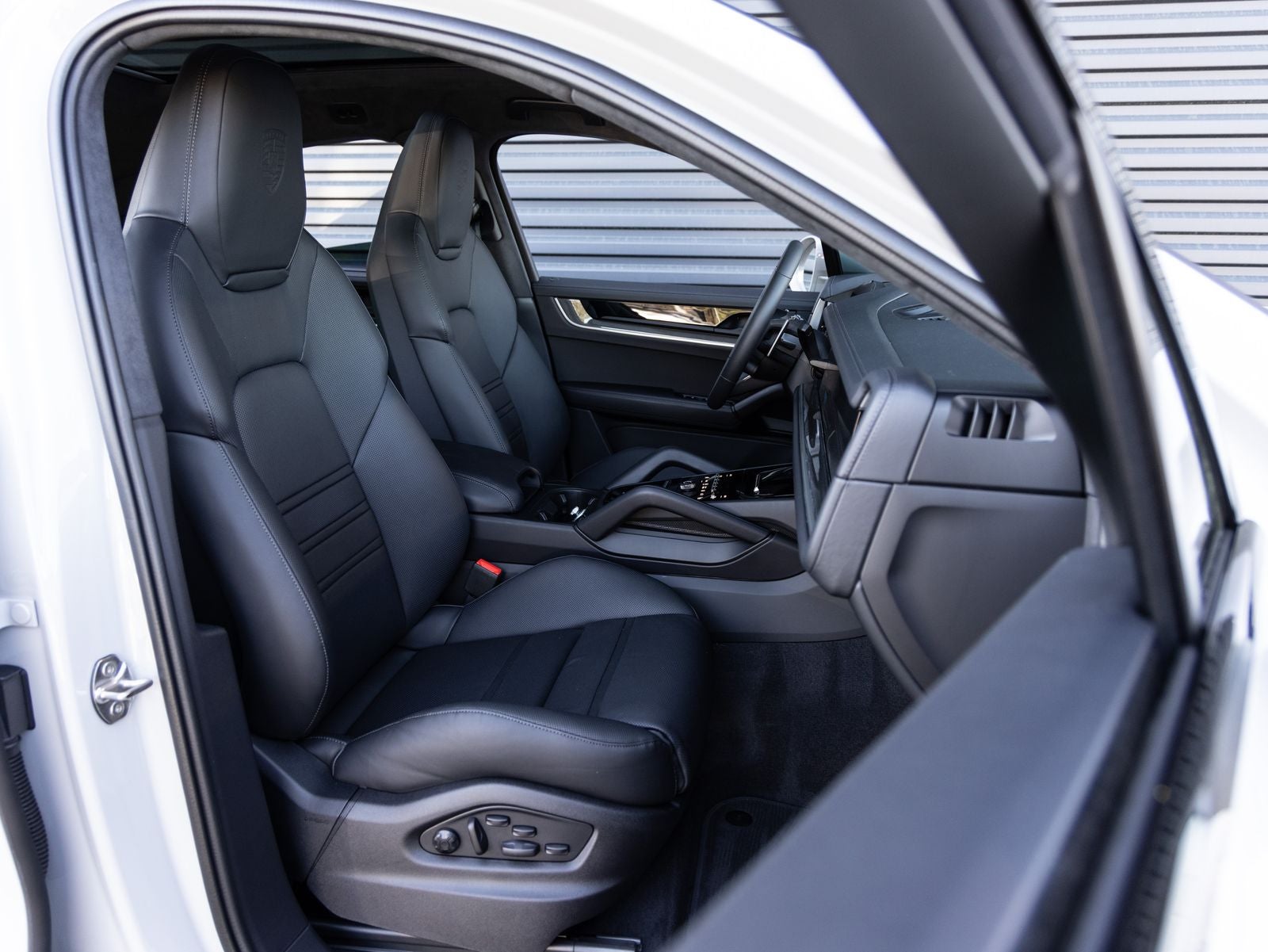 2026 Porsche Cayenne E-Hybrid Coupe Turbo E-Hybrid
