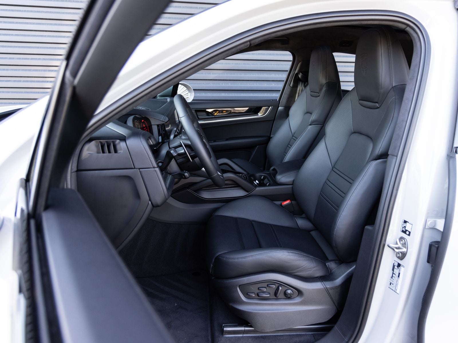 2026 Porsche Cayenne E-Hybrid Coupe Turbo E-Hybrid