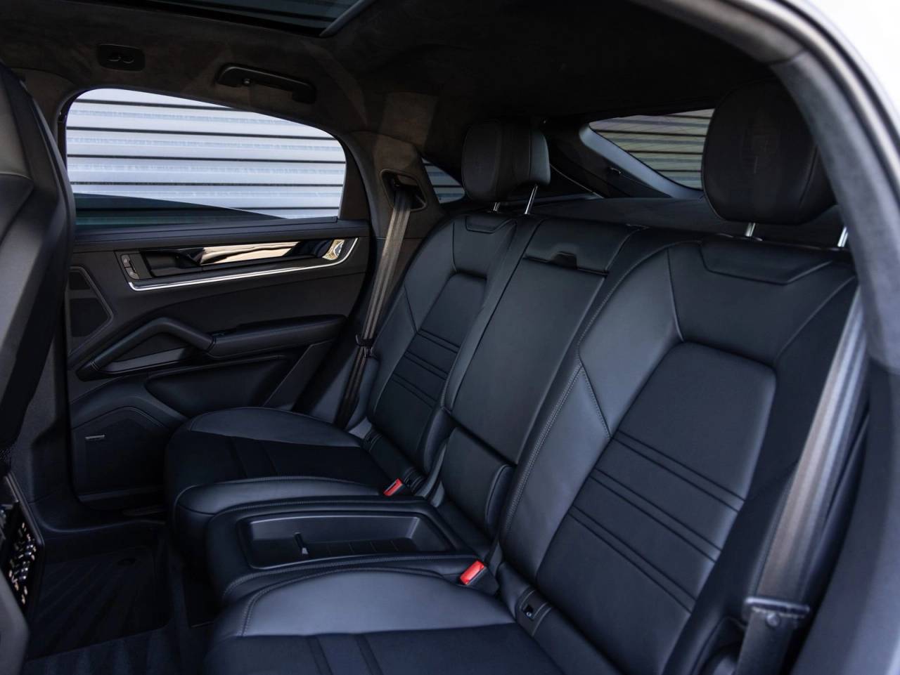 2026 Porsche Cayenne Turbo E-Hybrid Coupe