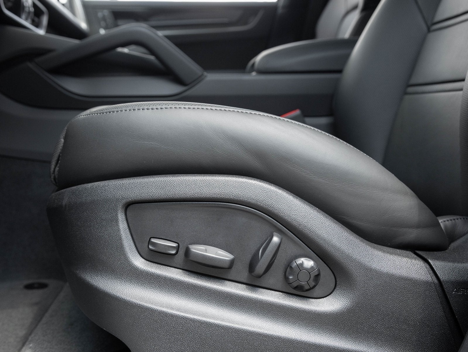 2025 Porsche Cayenne Cayenne Turbo E-Hybrid Coupe