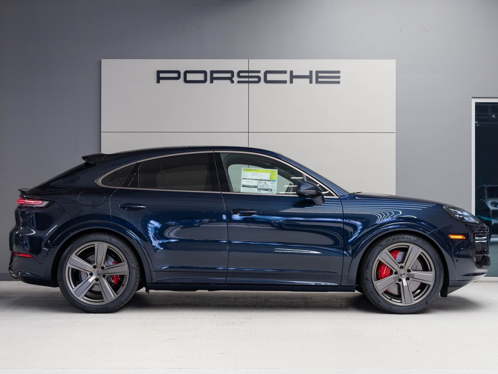 2025 Porsche Cayenne Cayenne Turbo E-Hybrid Coupe