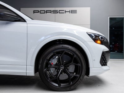 2025 Audi RS Q8 performance performance