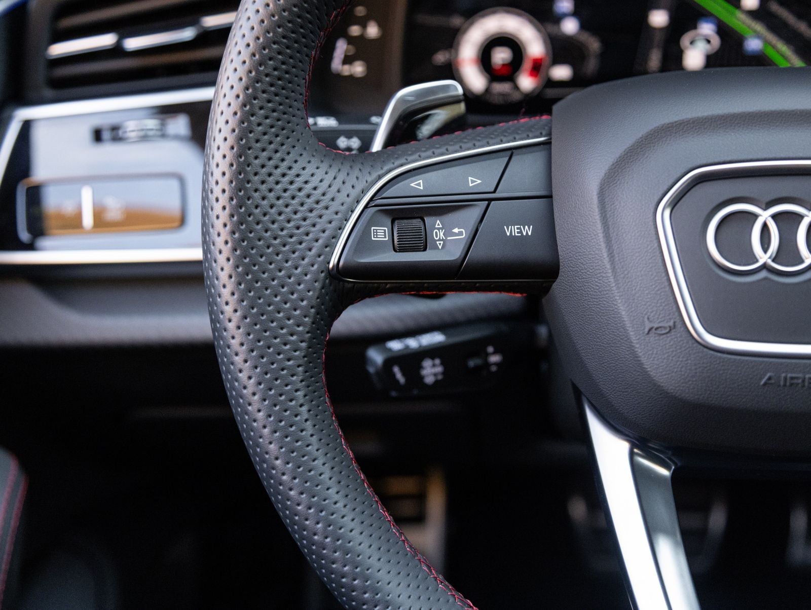 2025 Audi RS Q8 performance performance